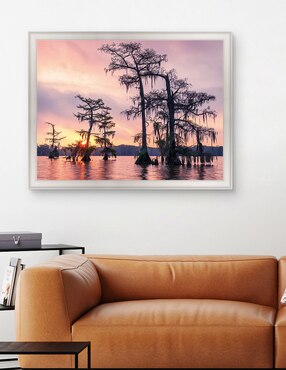 Cuadro decorativo Amanecer sobre el lago Palourde de Andy Crawford técnica mixta Cuadros Jr