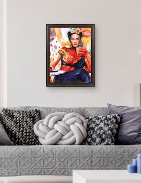 Cuadro decorativo Frida en pausa de café de Willowbrook Fine Art técnica mixta Cuadros Jr