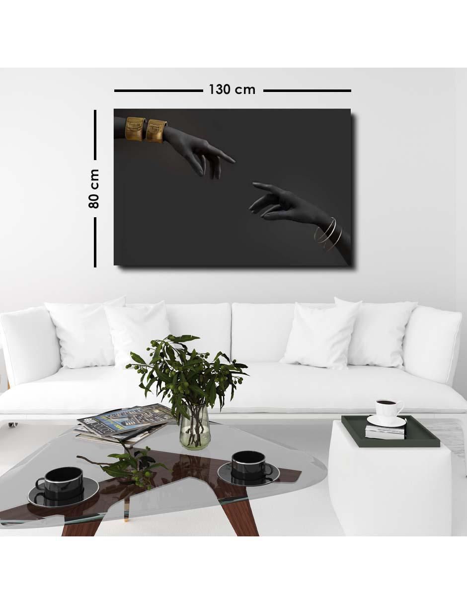 Cuadro decorativo canvas art mujer negra con brazaletes con barniz a registro