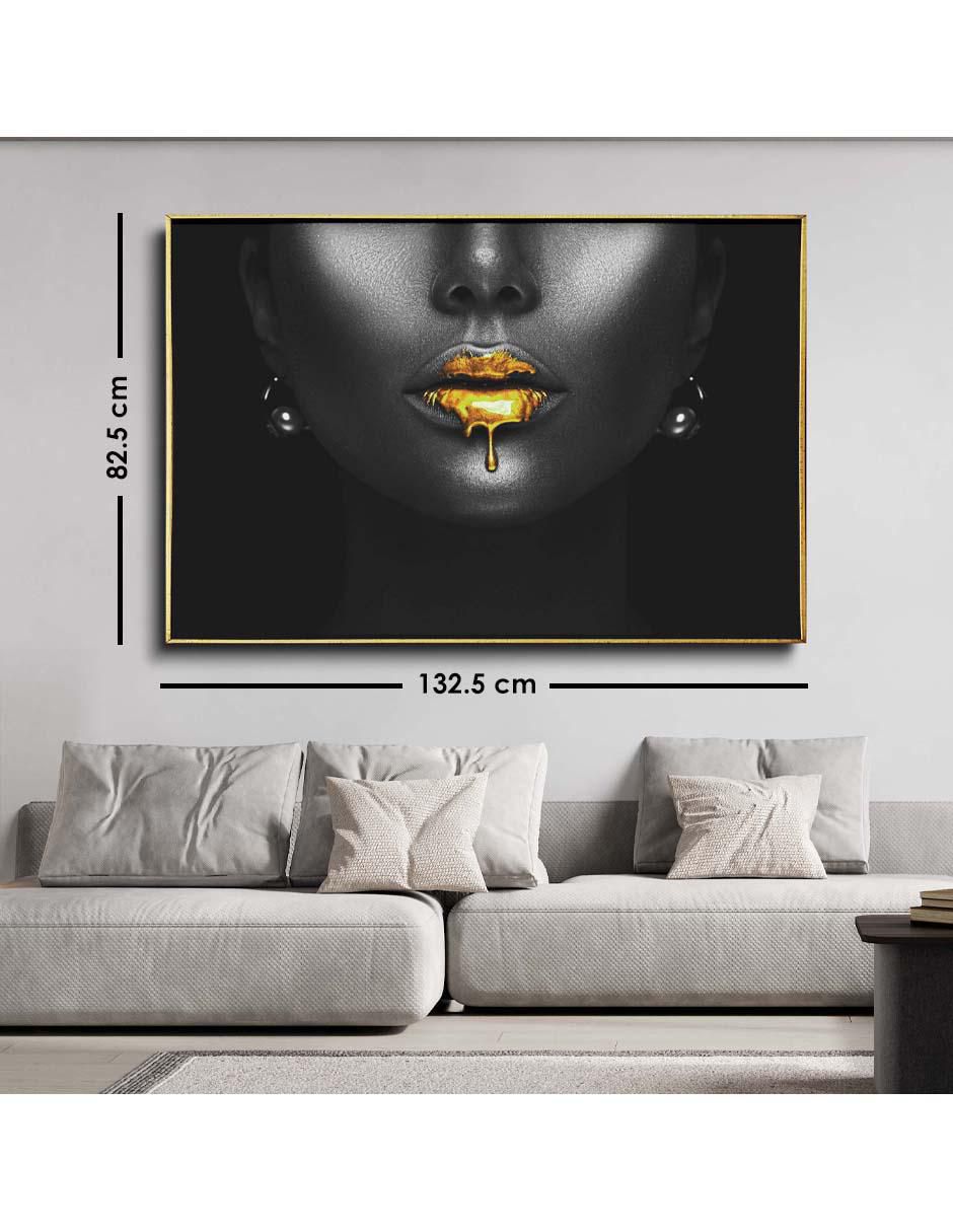 Cuadro decorativo Rostro con labios encendidos con barniz a registro 6