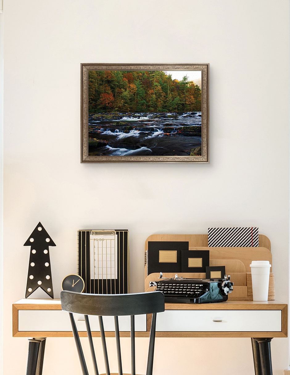 Cuadro decorativo enmarcado- otoño en el río tellico de andy crawford técnica mixta 3