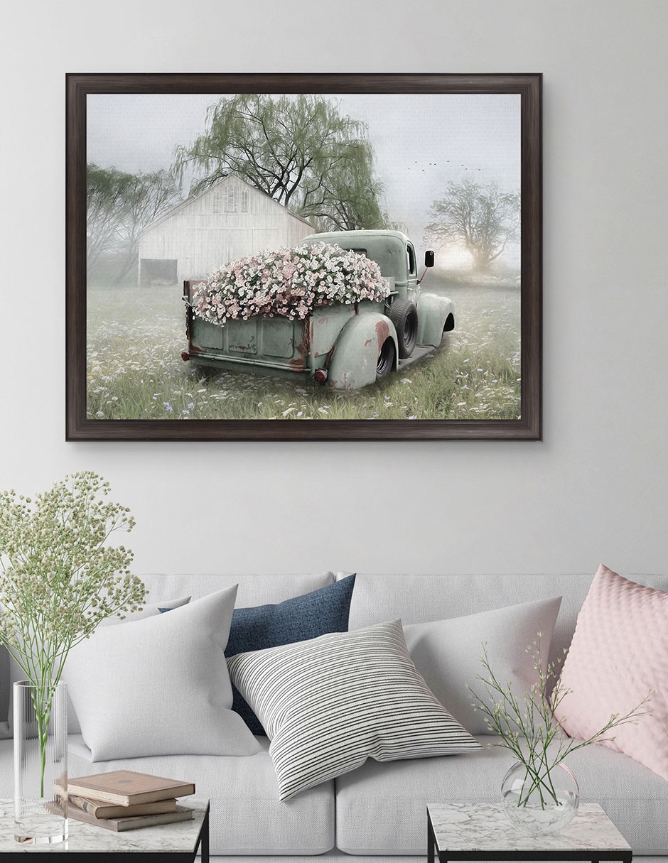 Cuadro decorativo Camioneta verde con petunias rosadas de Lori Deiter técnica mixta 2