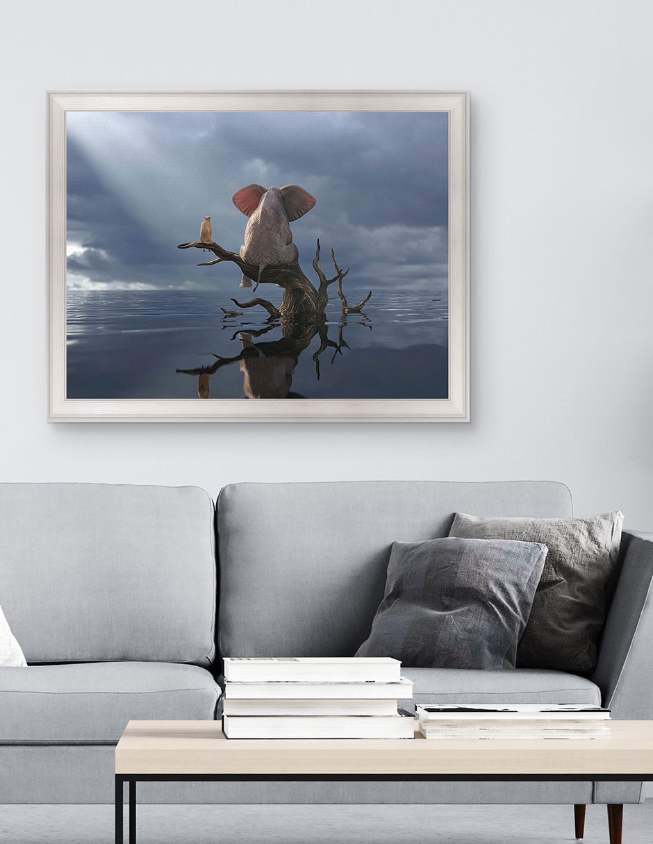 Cuadro decorativo Elefante y perro sentados en un árbol huyendo de una inundación de Mike Kiev técnica mixta 2