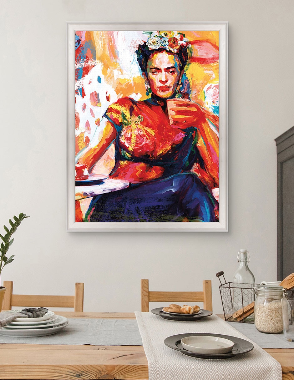 Cuadro decorativo Frida en pausa de café de Willowbrook Fine Art técnica mixta 3